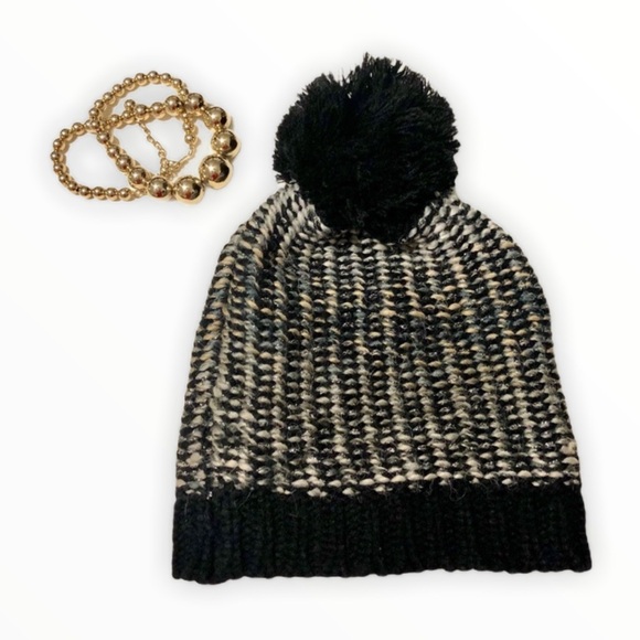 Madden Pom Pom Hat Black Metallic Beanie Winter Nwt - Picture 6 of 6